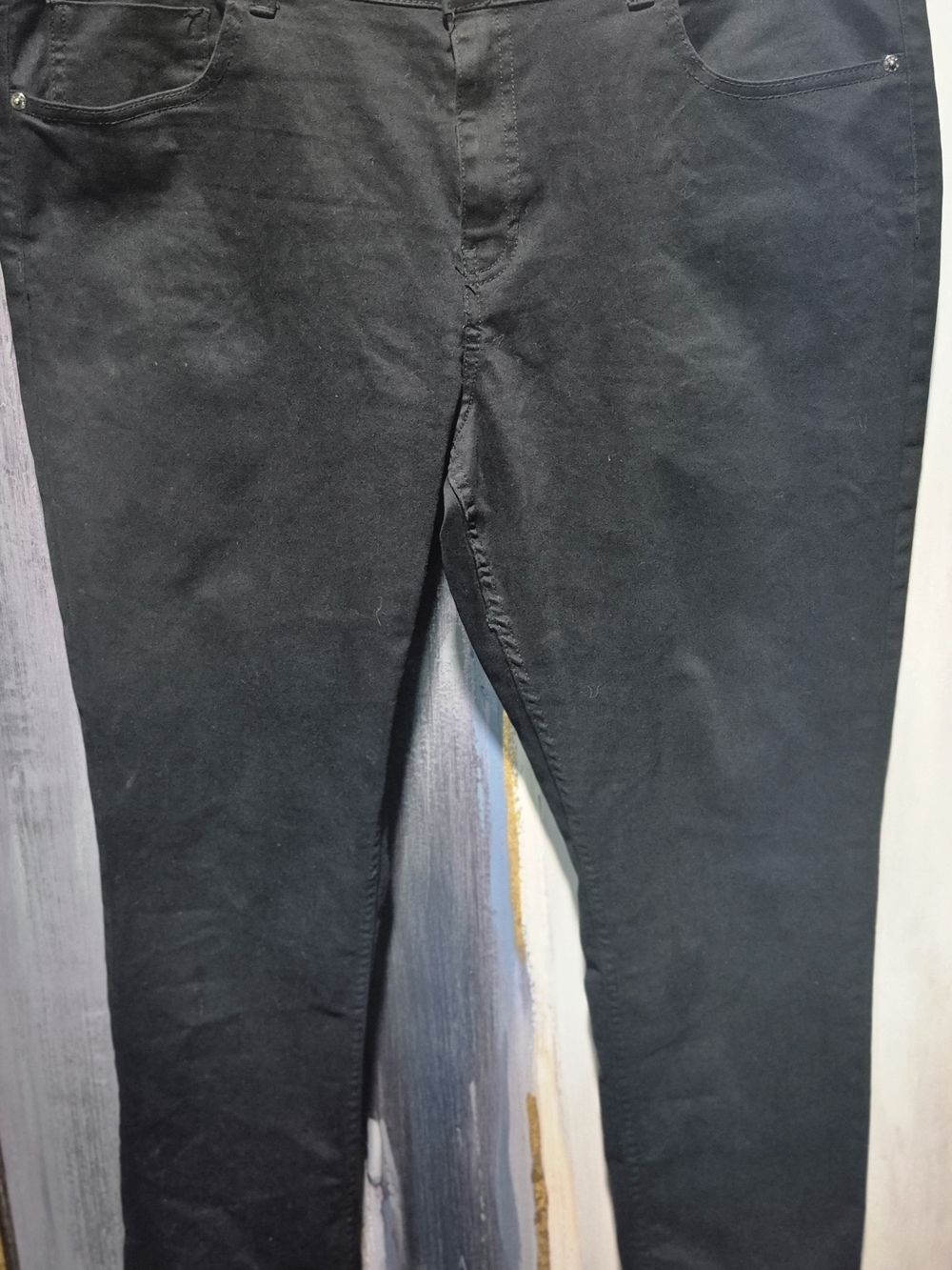Jeans - Picture 1 of 7